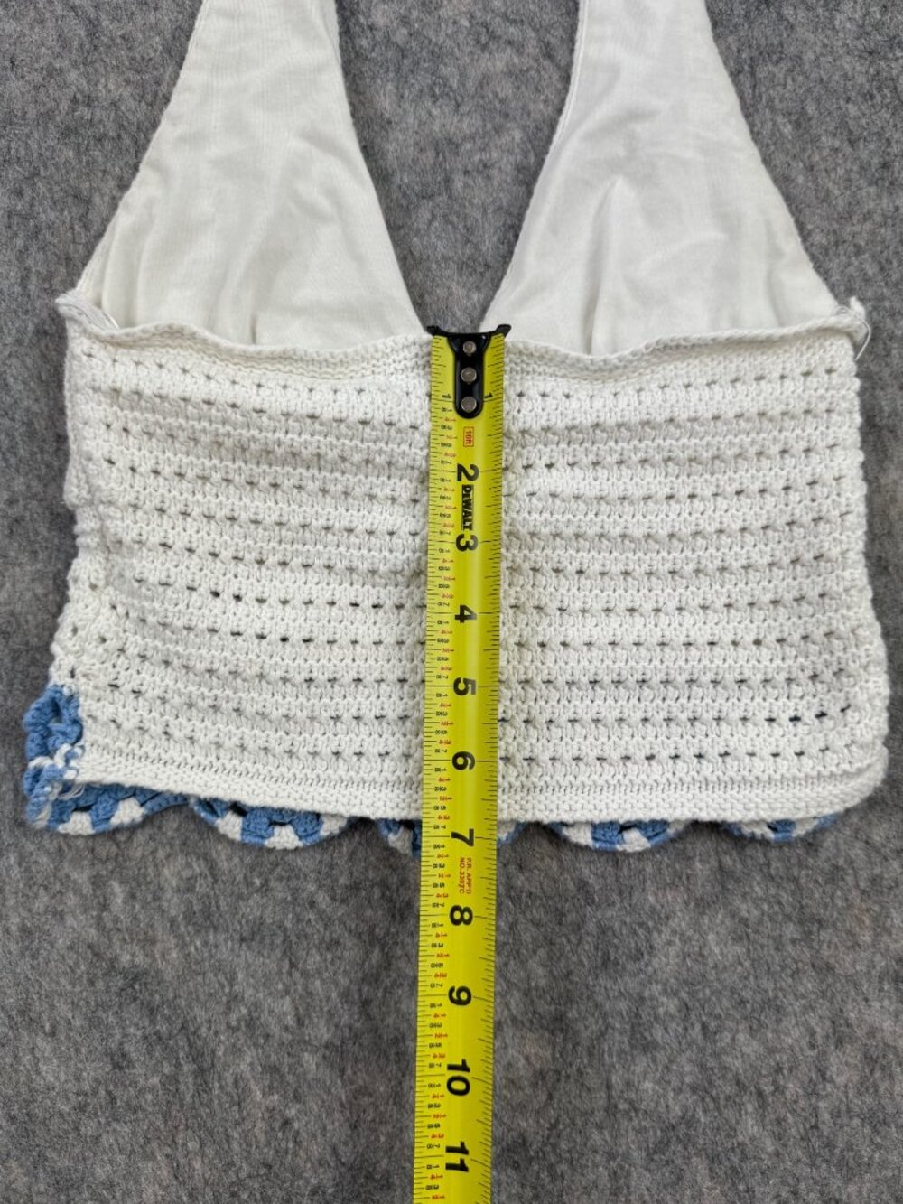 Hollister Crochet Halter Top White Blue Flowers Sz S V Neck 70s - Picture 6 of 10